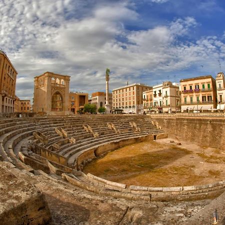 Mammasisi Rooms Lecce Exteriör bild
